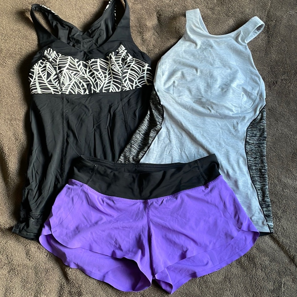 Lululemon running lot (size 4)
